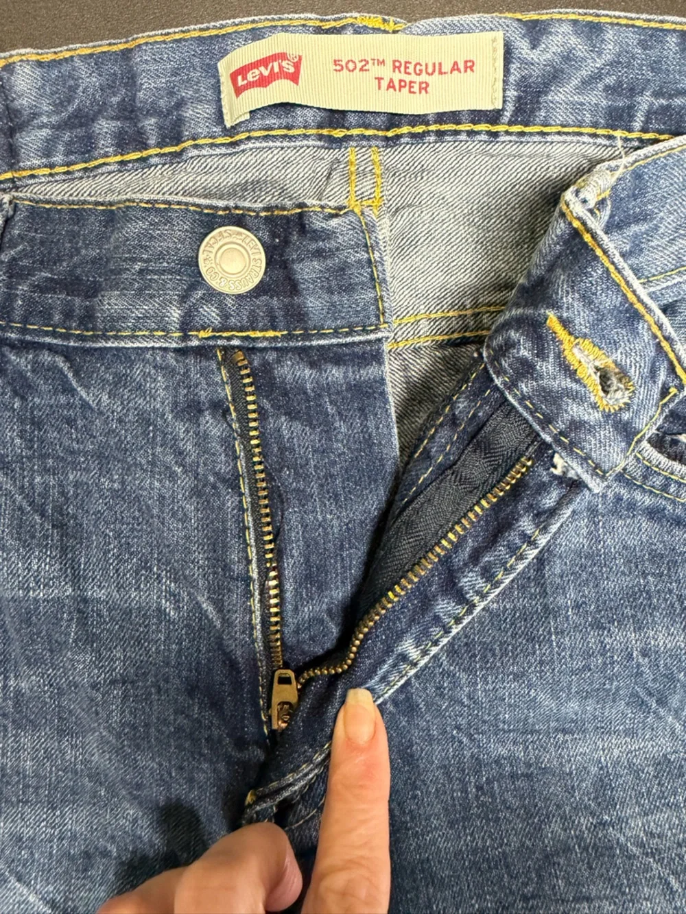 Boys / Girls  Denim Distressed Jeans Classics 28 X 28 / 16 Regular - Picture 3 of 15